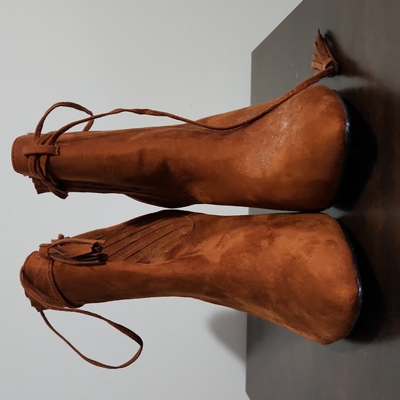 Ankle Boots - Picture 1 of 4